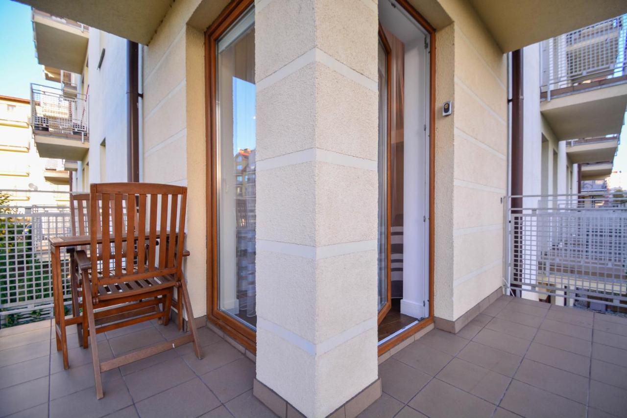Apartamenty Bryza - Chelmonskiego - Parking - Centrum Świnoujście Exteriör bild