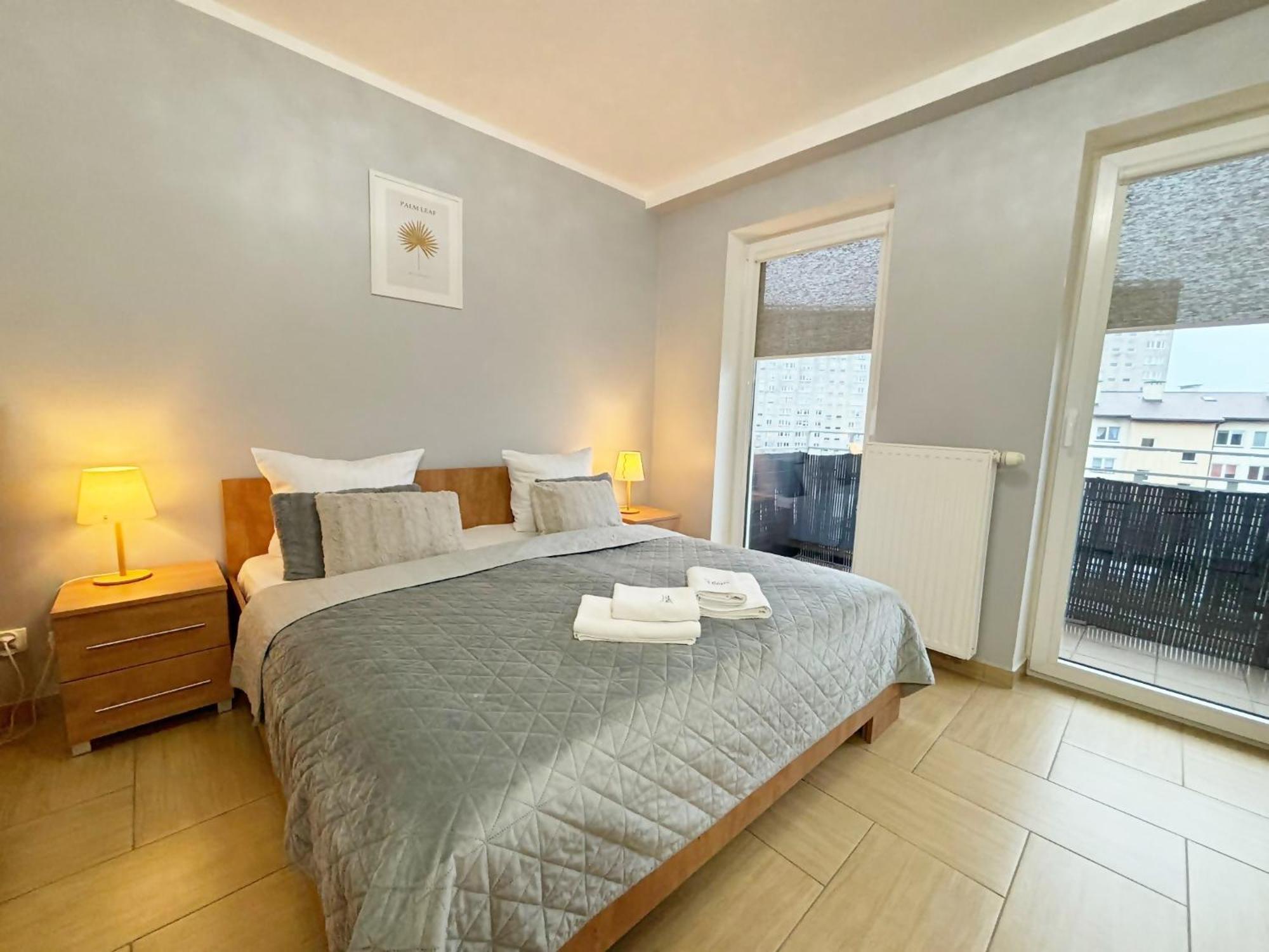 Apartamenty Bryza - Chelmonskiego - Parking - Centrum Świnoujście Exteriör bild